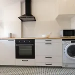 High-End Penthouse 3Min Away From Cathedral Vut-Co-2301