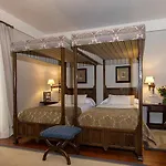 Parador De Santiago - Hostal Reis Catolicos