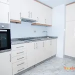 Bright Entire Apartment- Gp 1A