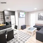 6 Habitaciones, Alojamiento Completo En Pleno Centro