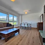 Chalet Con Wifi , Ps4 , Garaje, 5 Dormitorios, 3 Banos, Santiago De Compostela