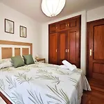 Piso Centrico Santiago De Compostela Con Amplia Terraza