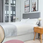 Limehome Santiago De Compostela