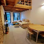 Casa Con Jardin Y Garaje En El Centro