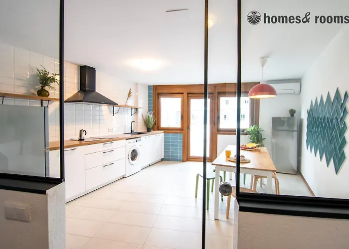 Enorme Casa, 5 Banos Y Terraza