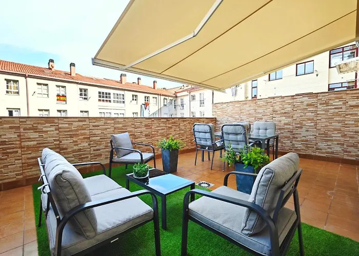 Piso Centrico Santiago De Compostela Con Amplia Terraza