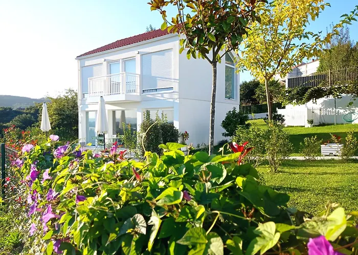 Casas Turisticas Lar Jardin - Parking Privado