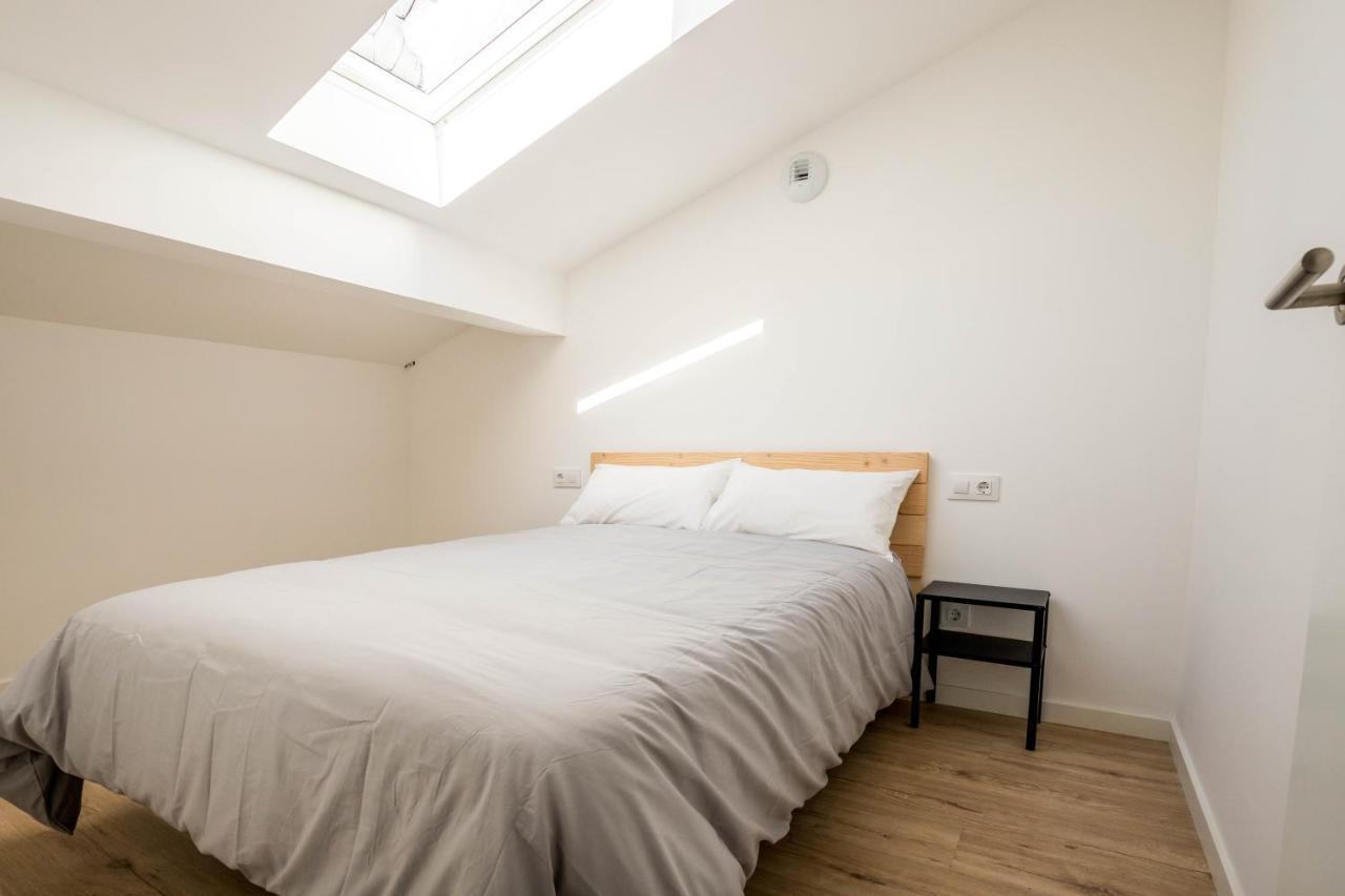 High-end Penthouse 3min Away From Cathedral Vut-co-2301 *