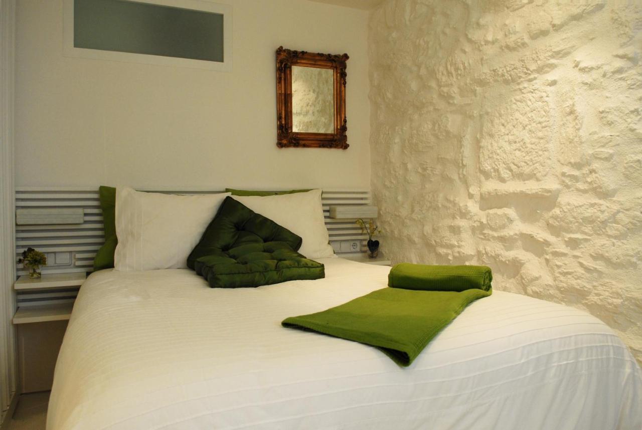 Green Home Apartment *