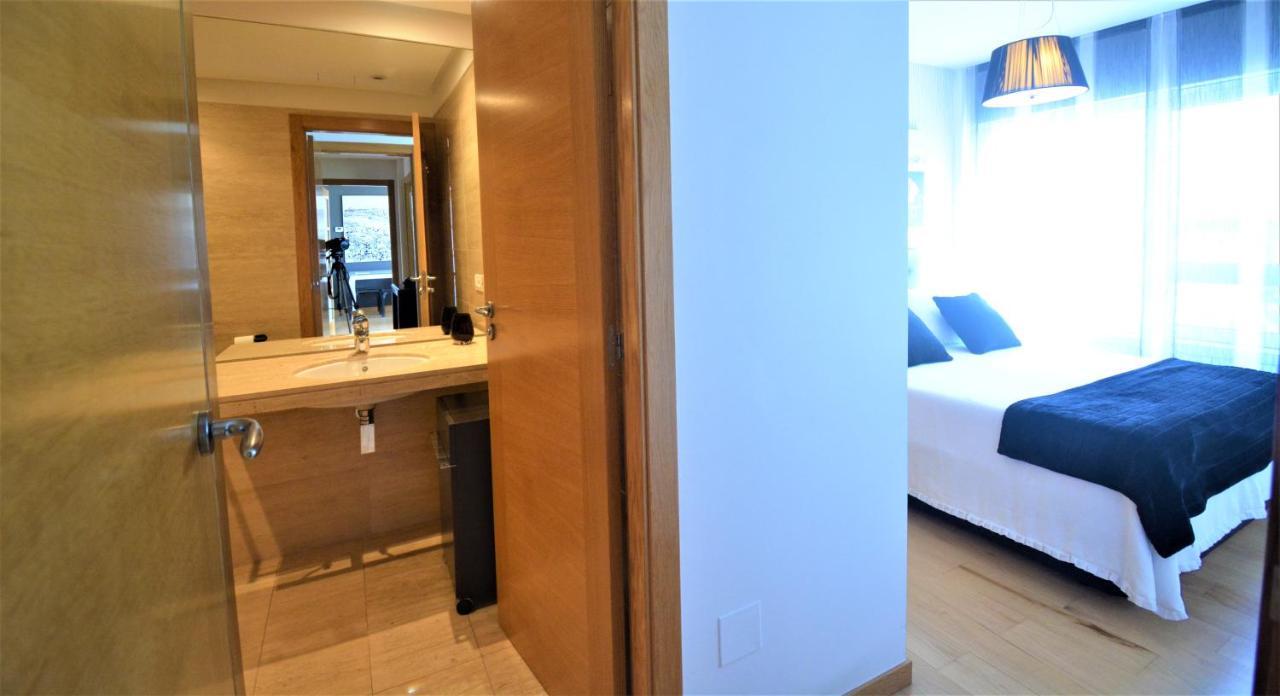 Impresionante Apartamento Con Piscina En *