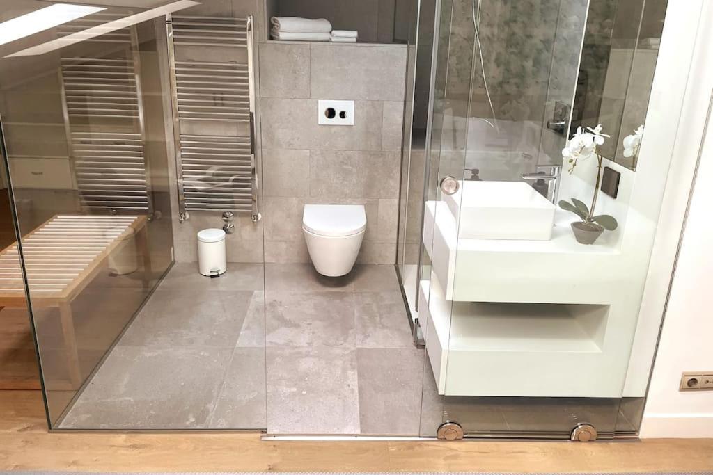 H70 Exclusivo Luxury