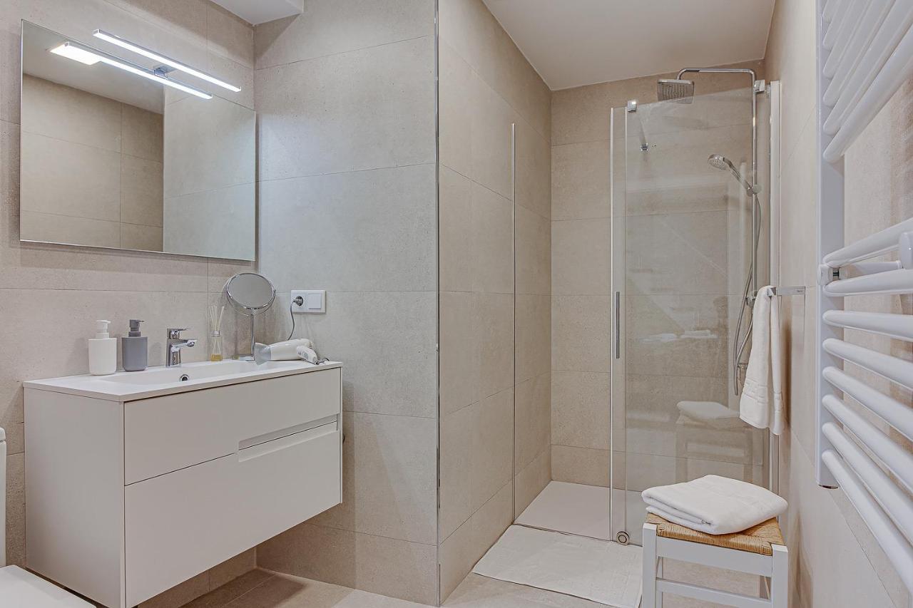 Elena Vut Apartment *
