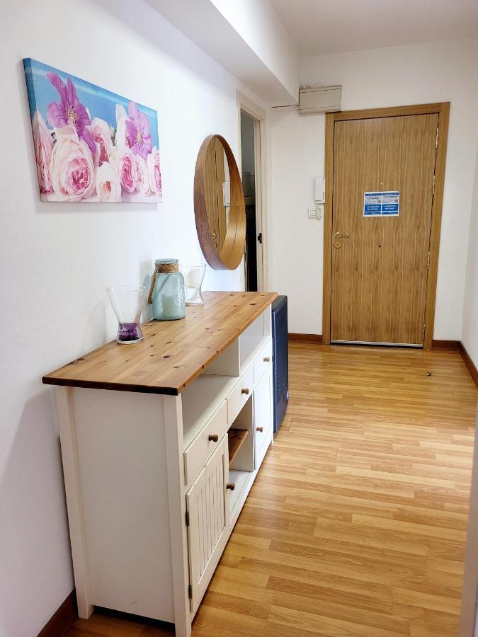 Amplio Piso Próximo A La Catedral Y El Camino. C2 Apartamento