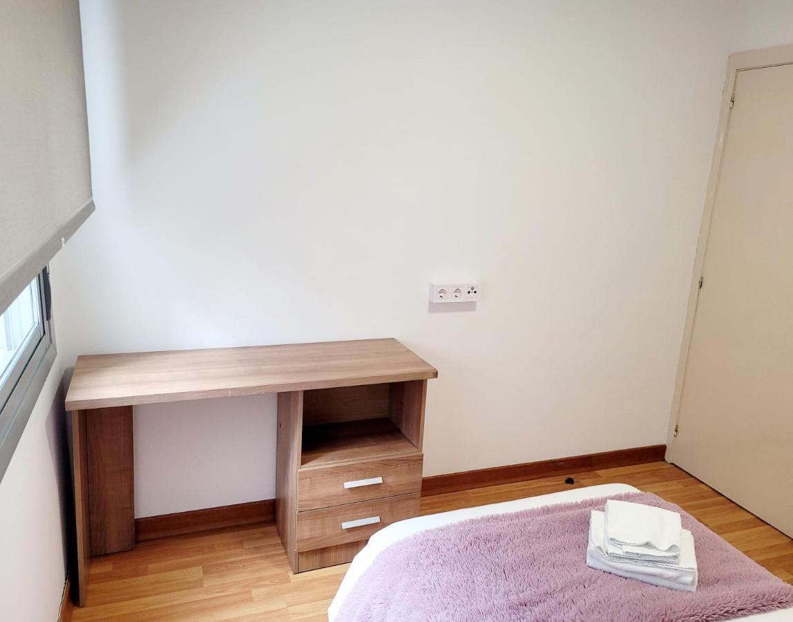 Apartamento Amplio Piso Próximo A La Catedral Y El Camino. C2 *