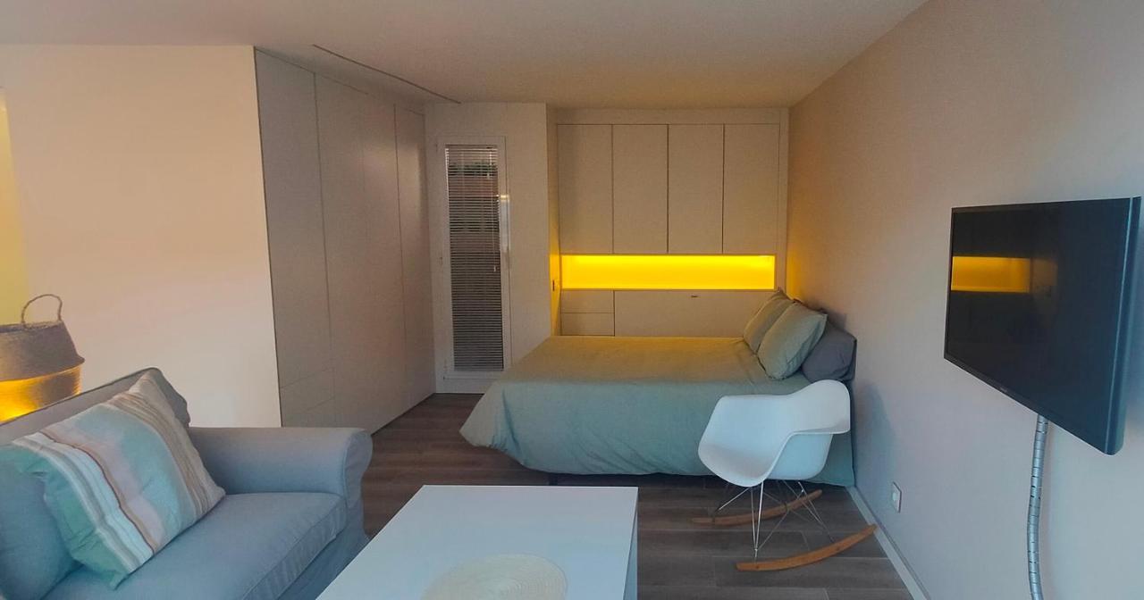 Loft Con Terraza En El Centro De Vutco 07320 *