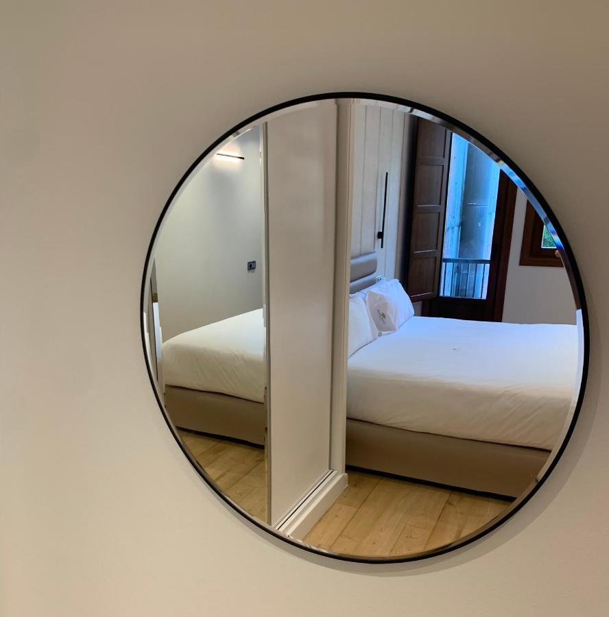 Luxury With Jacuzzi Apartment *