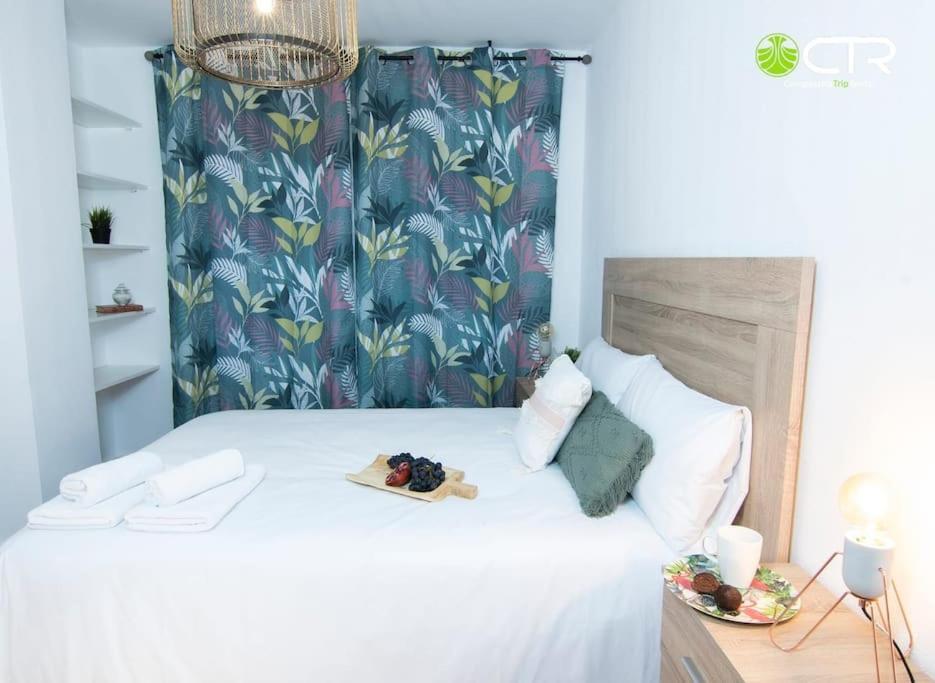 Apartamento Large Complete Apartment, In The Center With Balcony *