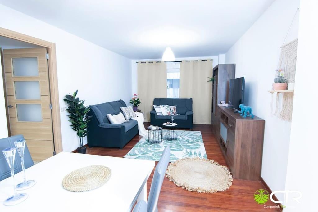 Large Complete Apartment, In The Center With Balcony * Santiago de Compostela