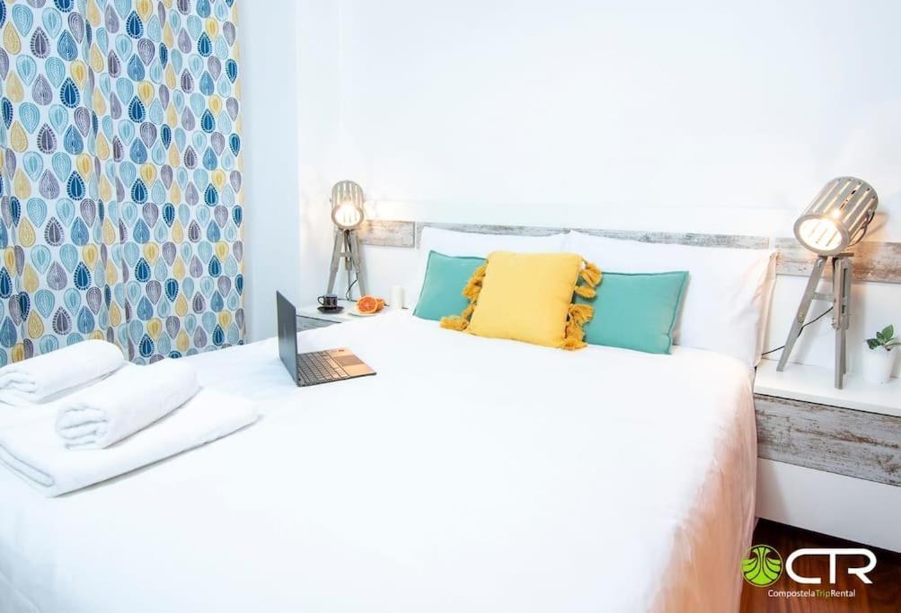 Large Complete Apartment, In The Center With Balcony Apartment Santiago de Compostela