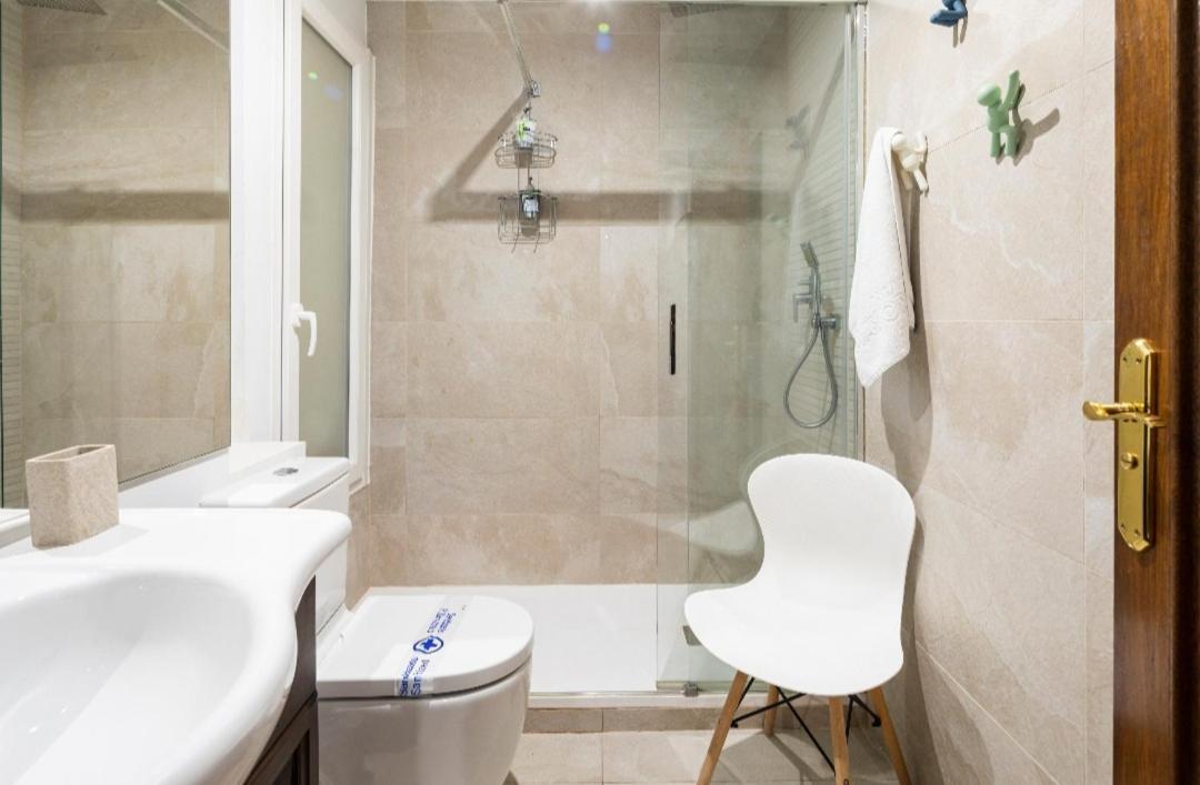 Apartamento Lujoso Y Amplio Piso Con 5