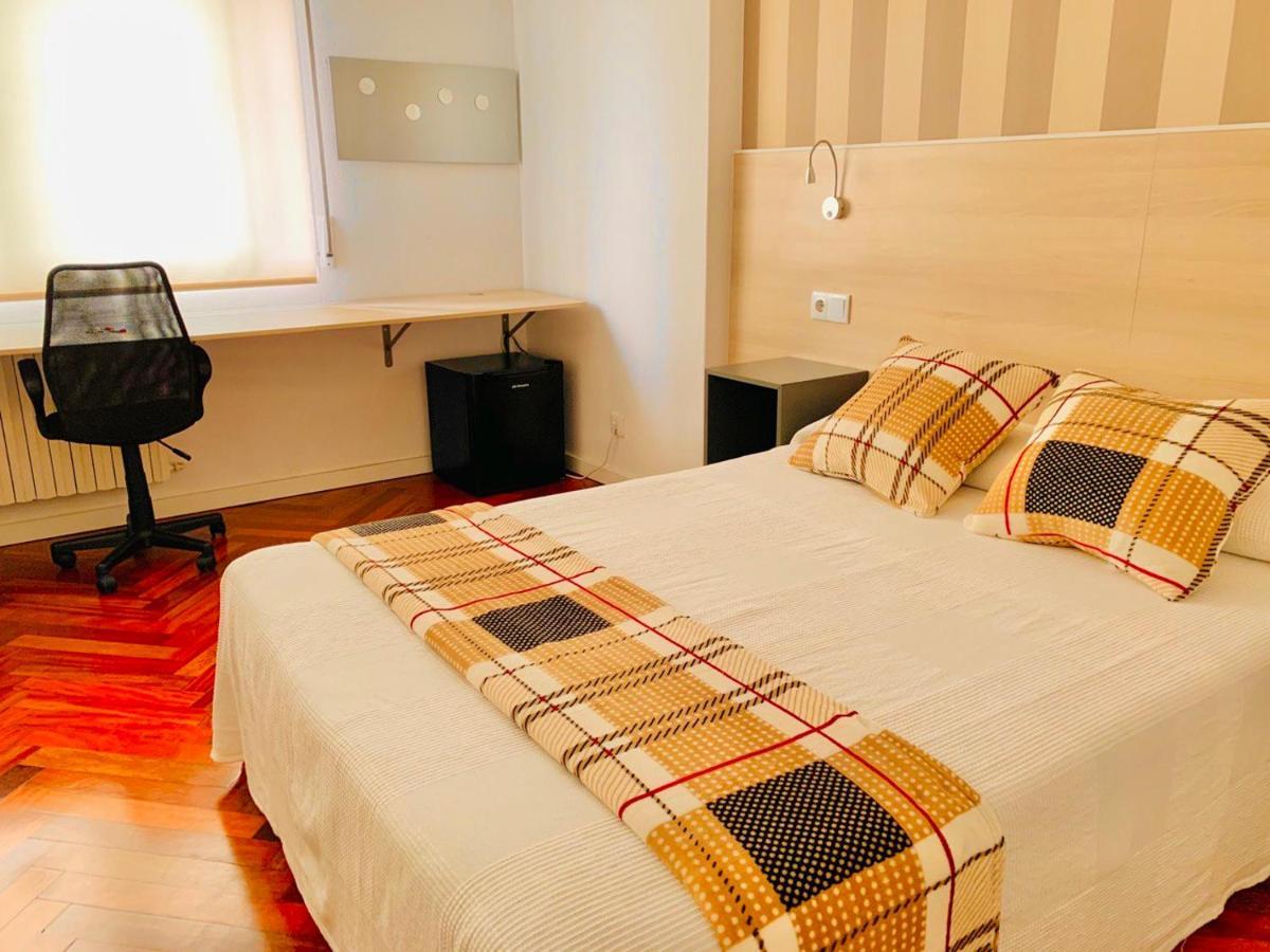 Family & Groups Space, Santiago Center - No Kitchen Apartment Santiago de Compostela