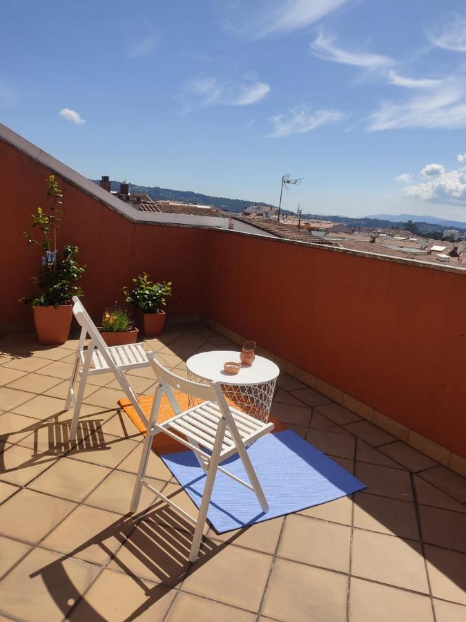 Penthouse Con Terraza En El Centro De Vut-co-04045 Apartment