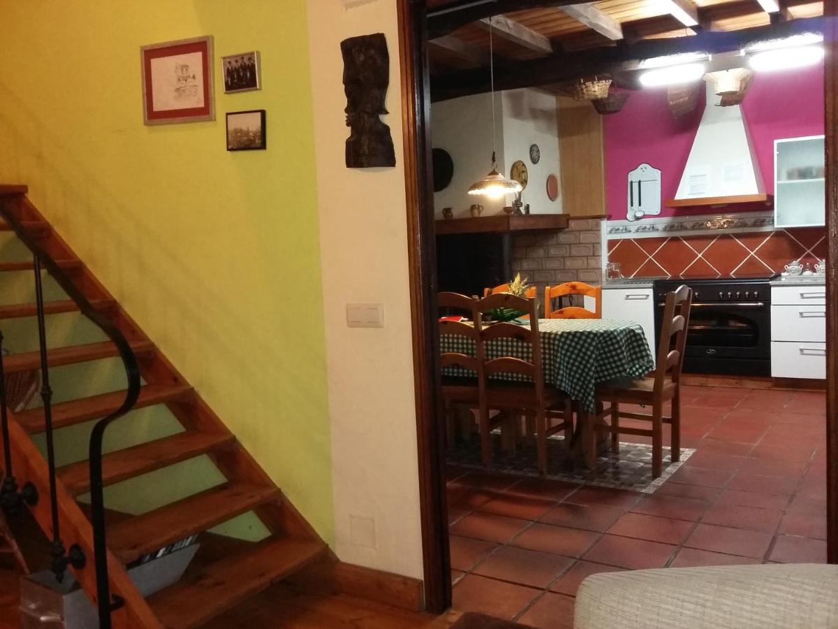 Casa De Pineiro Y Opcional, De Pago * Santiago de Compostela