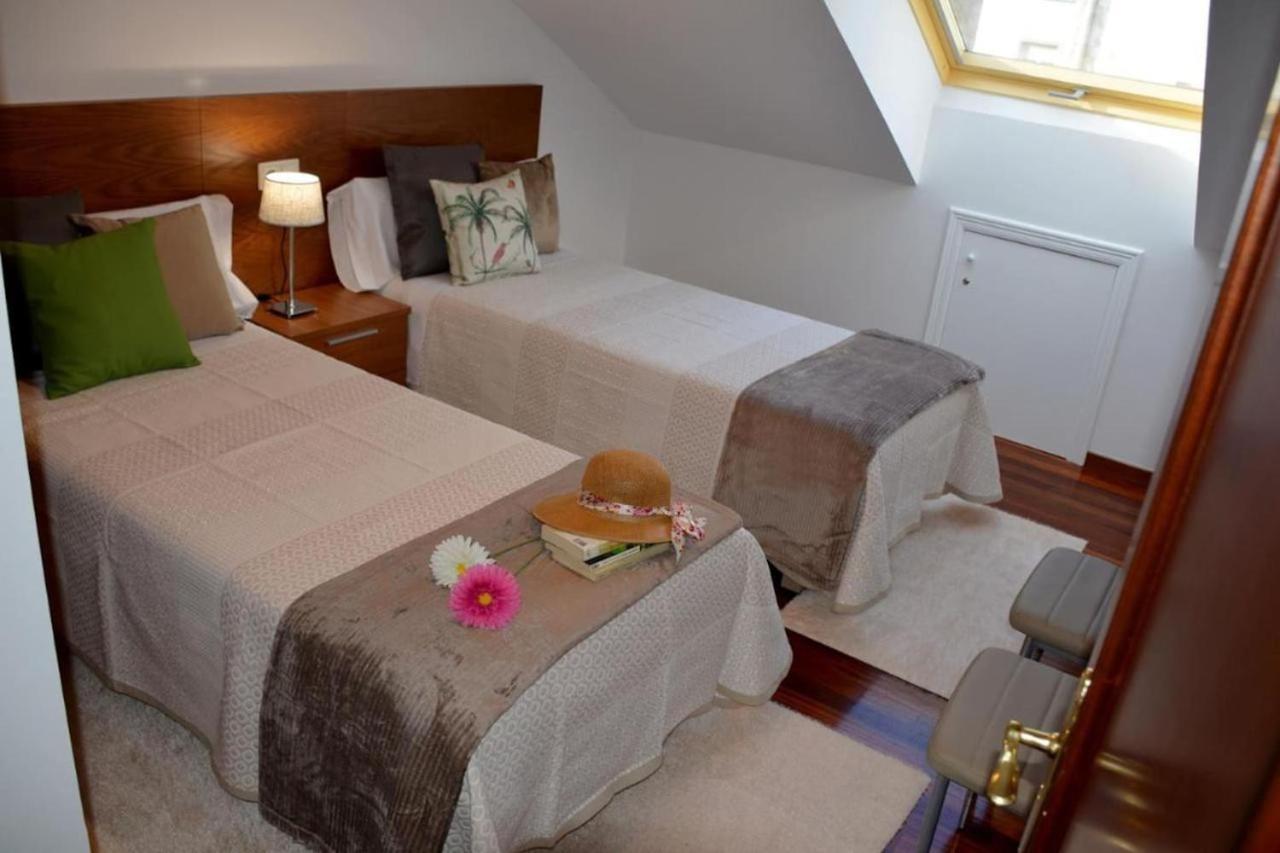 Apartment Hhc - Duplex Concheiros, 4 Bedrooms, 3 Bathroom, A 700m De La Catedral *