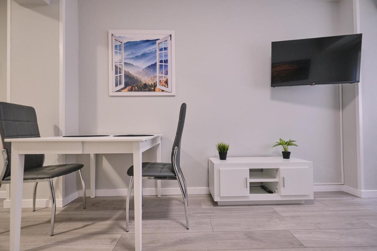 La Casa De Julia Nuevo Y Centrico Apartamento *