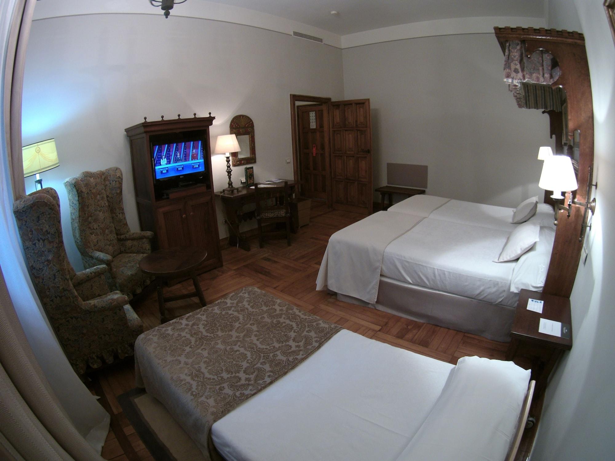 De Santiago - Reis Catolicos Hotel Santiago de Compostela