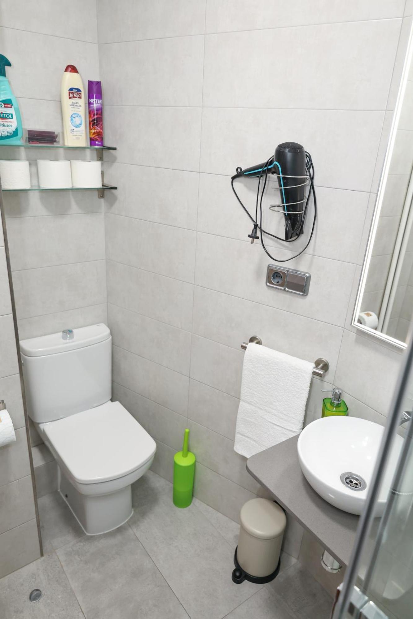 Céntrico Exterior Amplio 110 M. Apartamento *