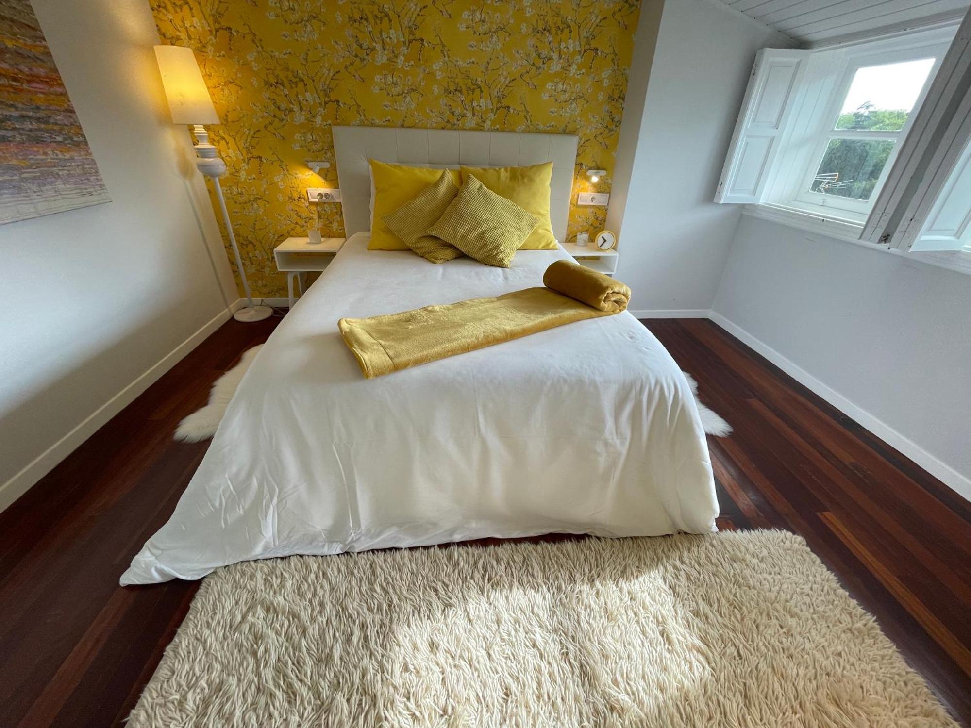Apartment Yellow