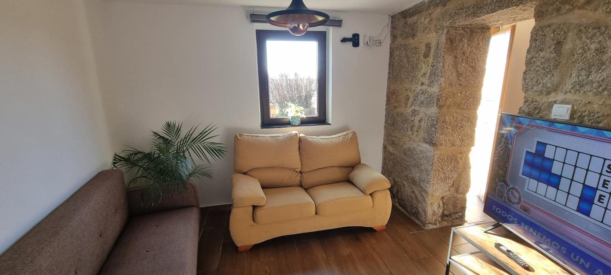 Tipica Casa De Piedra