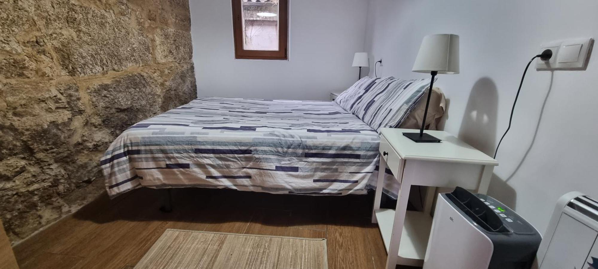 Tipica Casa De Piedra *