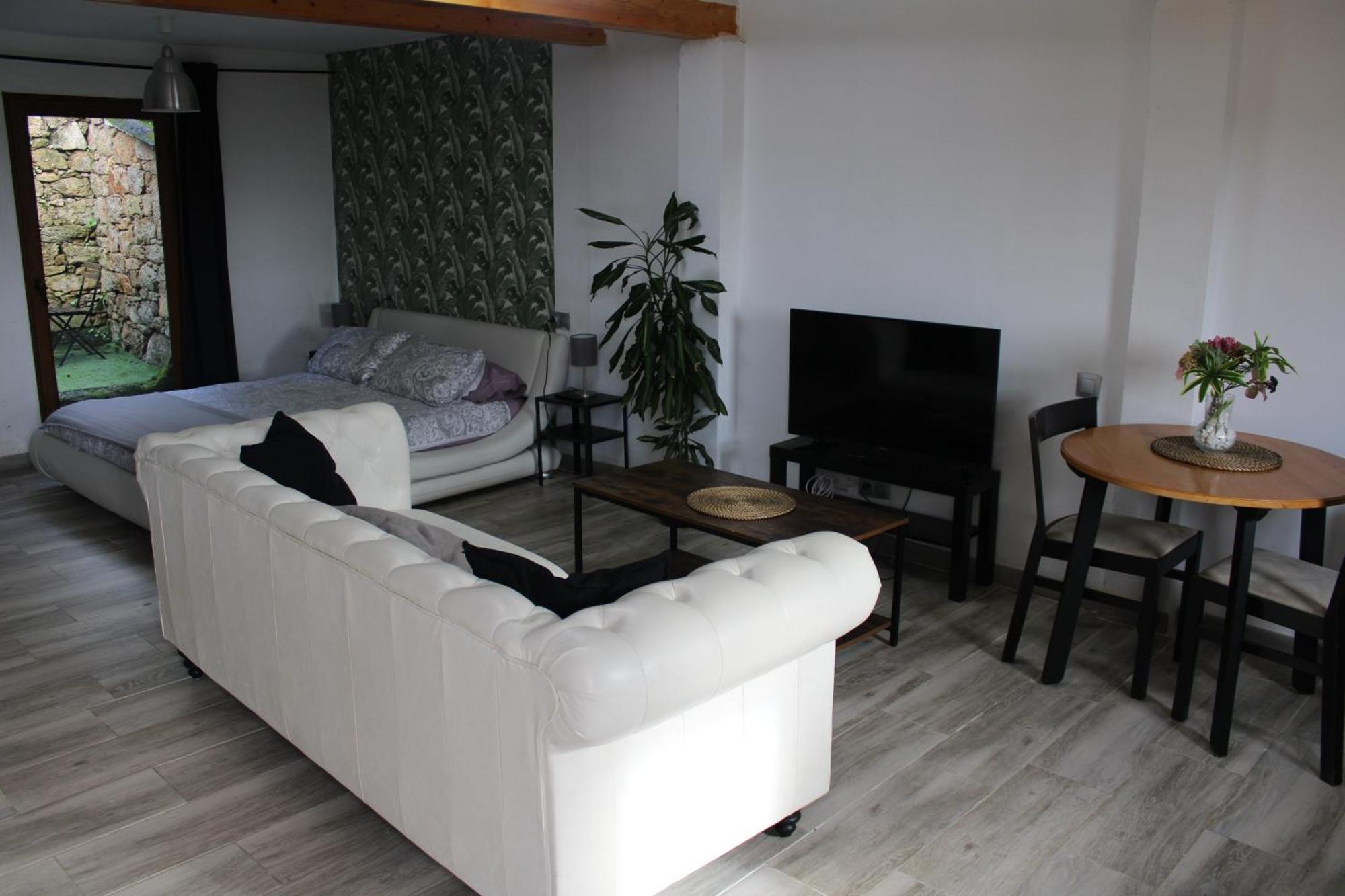 Casa-loft En El Bosque * Santiago de Compostela