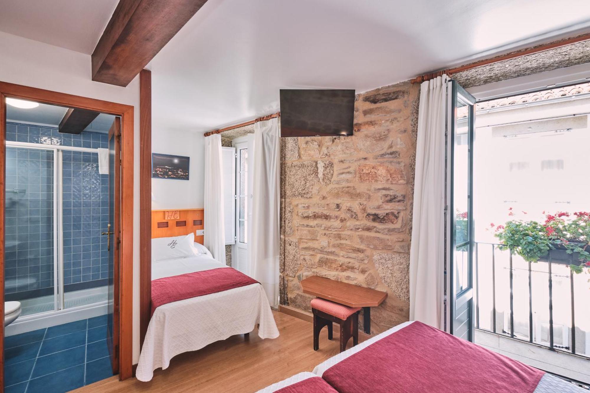 Hotel Entrecercas 2*