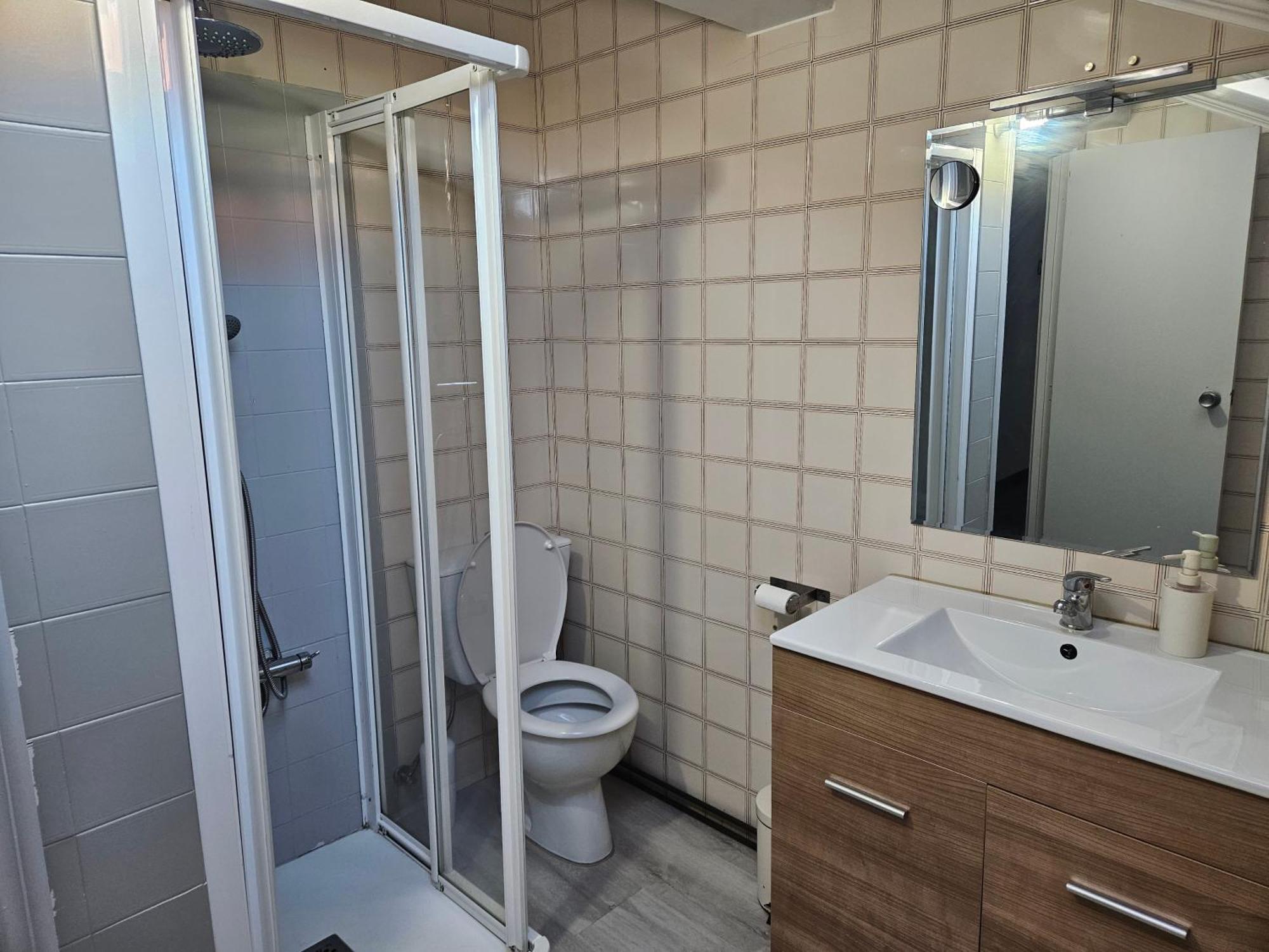 Apartamento En Vivienda Unifamiliar, Con Plaza De Garaje Apartamento