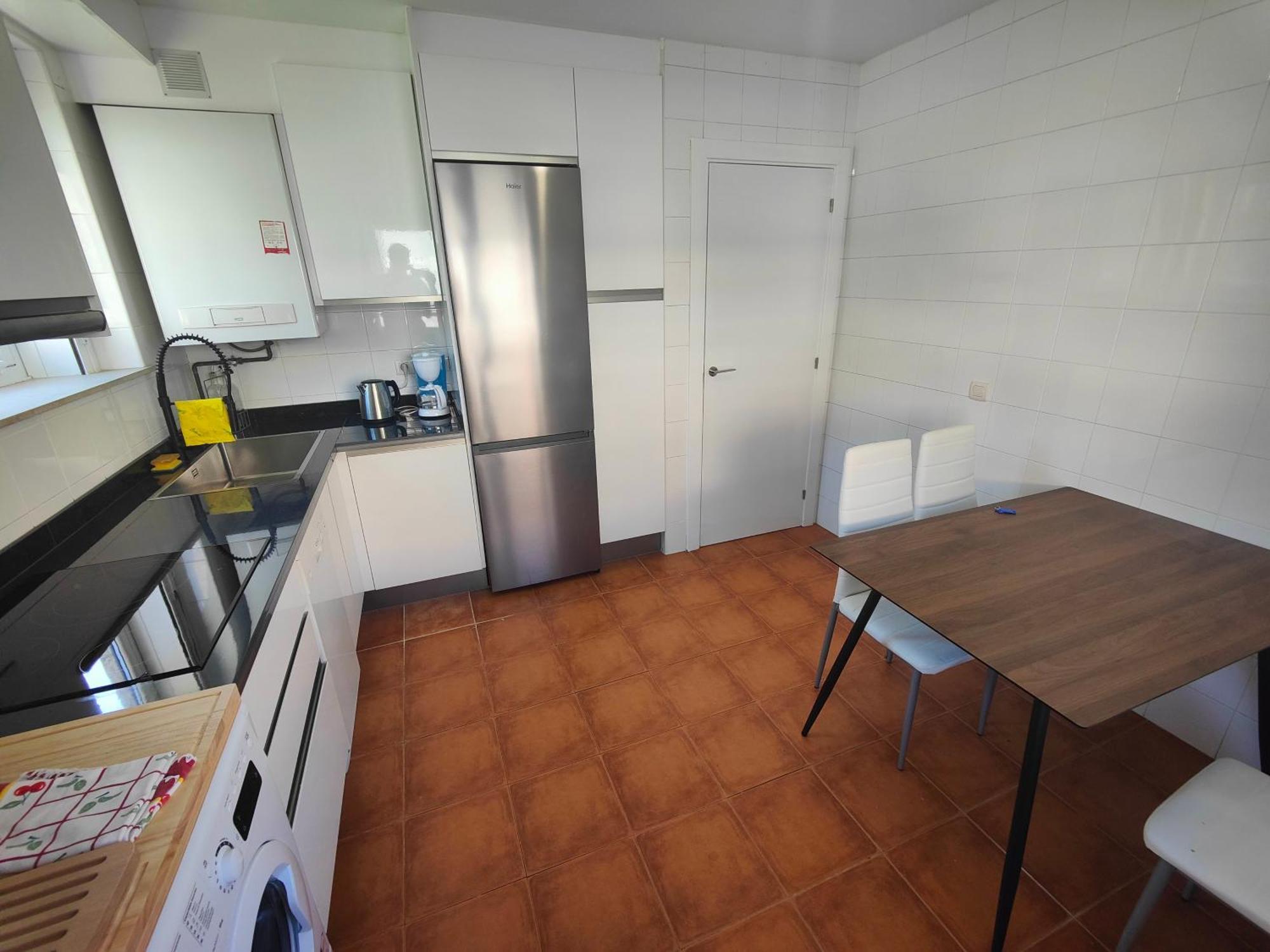 Сasa de vacaciones Con Wifi , Ps4 , Garaje, 5 Dormitorios, 3 Banos, Santiago de Compostela