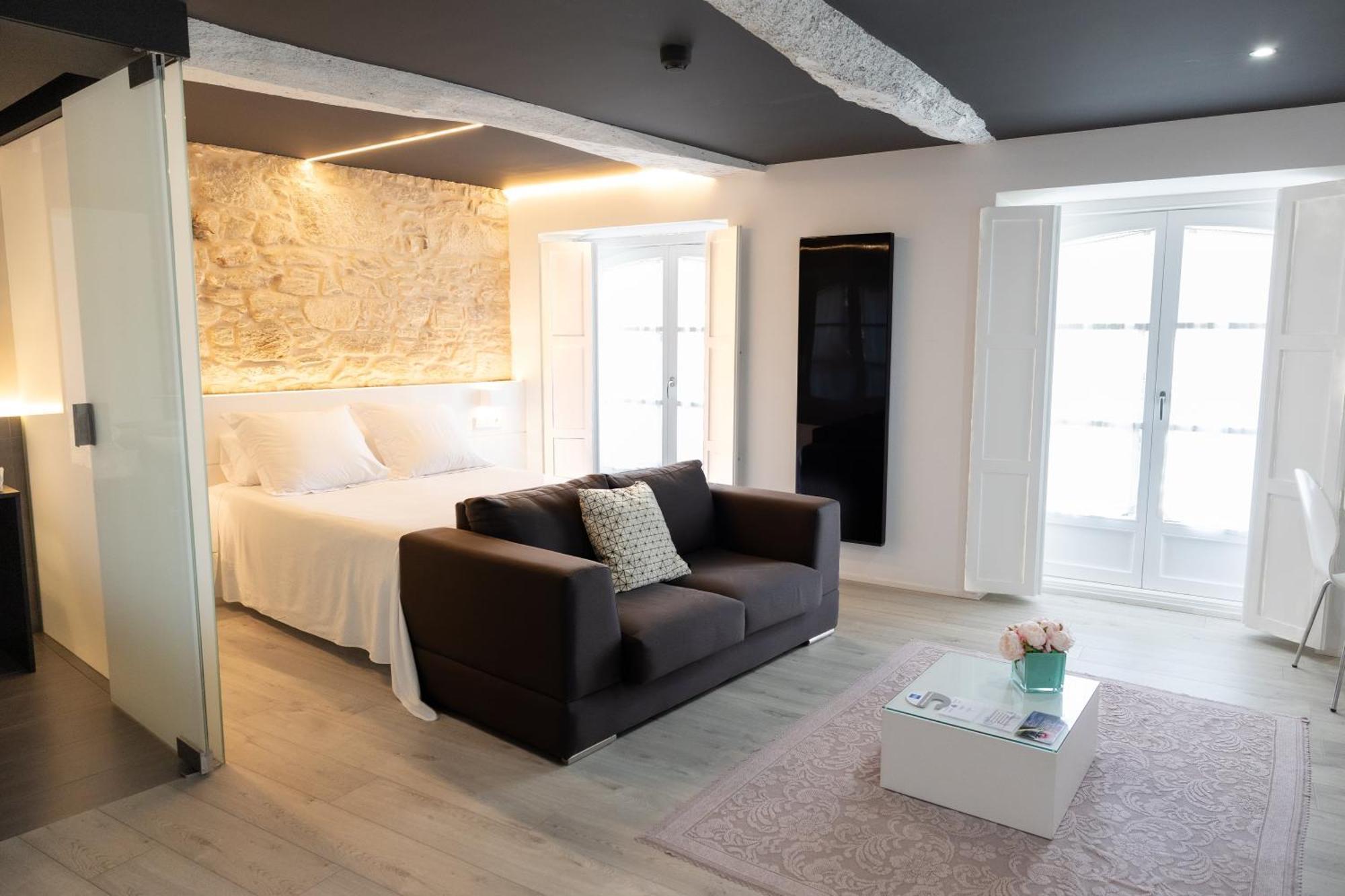 Montes Hotel 2*