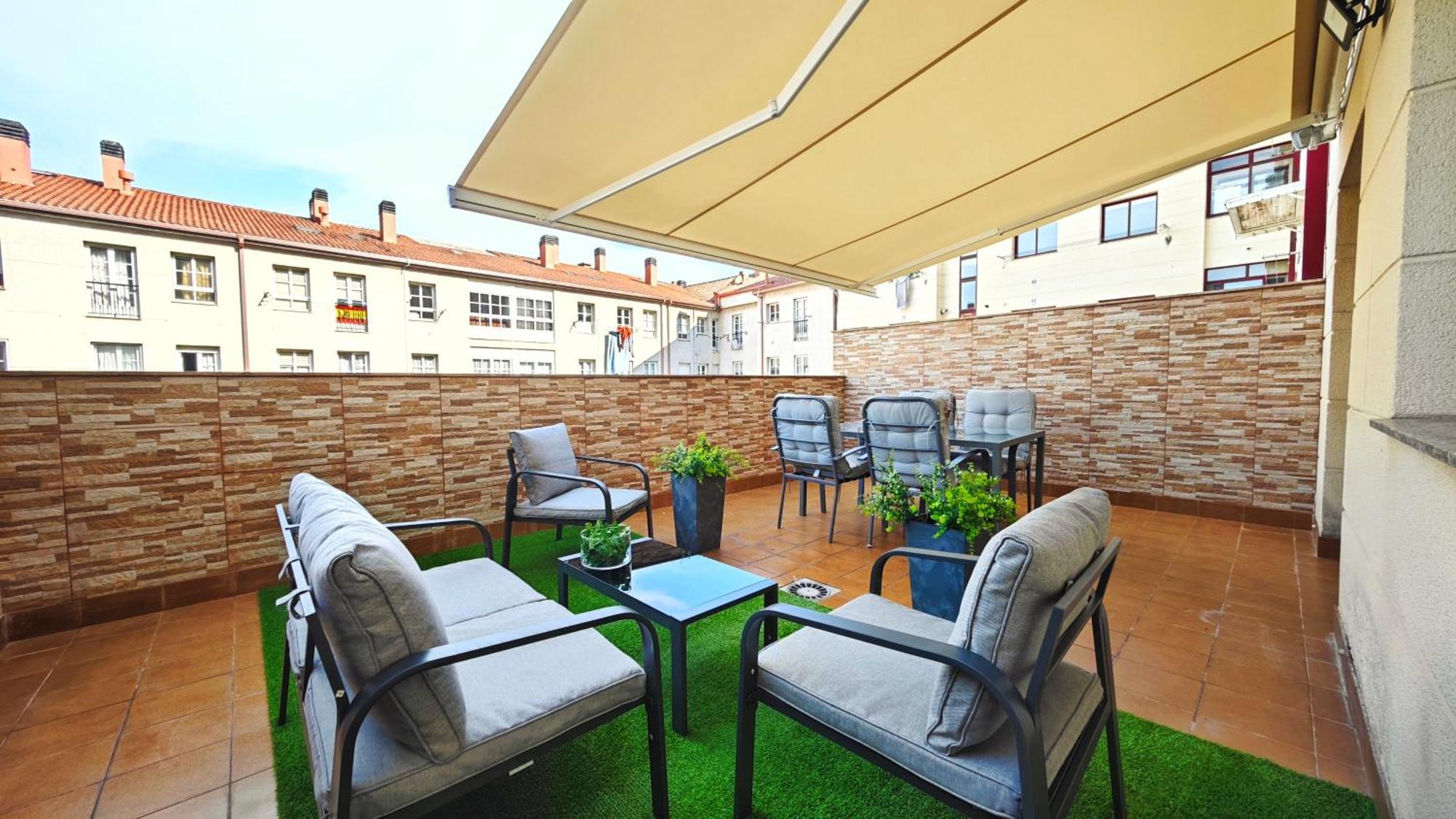 Piso Centrico Con Amplia Terraza * Santiago de Compostela
