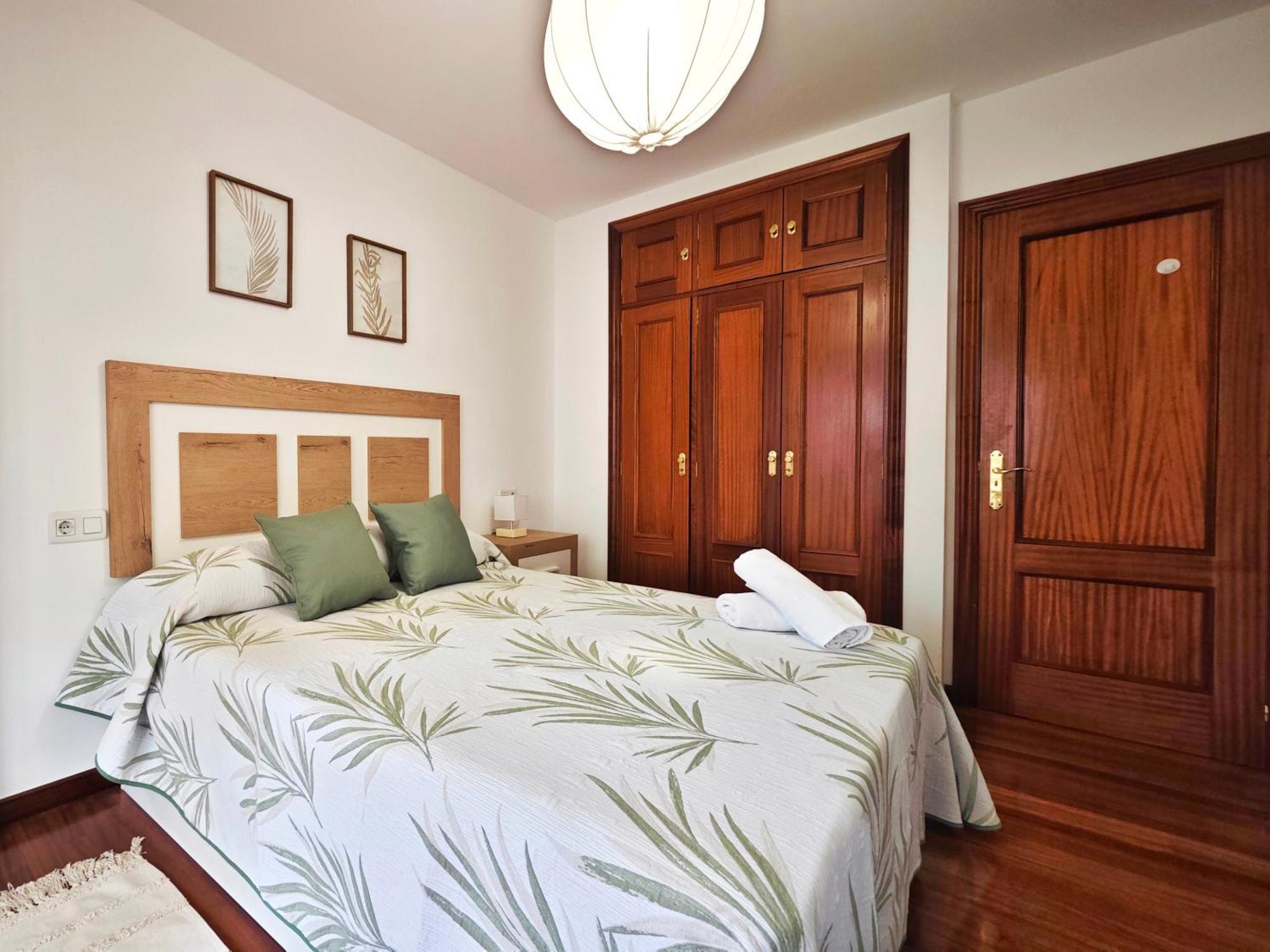 Apartamento Piso Centrico Con Amplia Terraza *