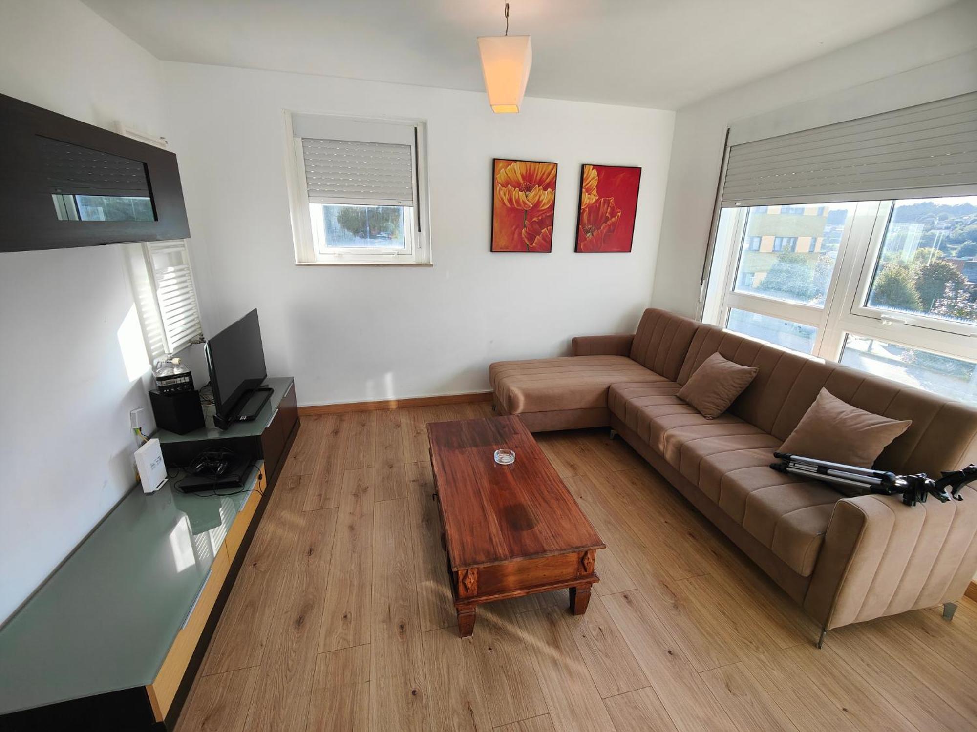Сasa de vacaciones Con Wifi , Ps4 , Garaje, 5 Dormitorios, 3 Banos, Santiago de Compostela