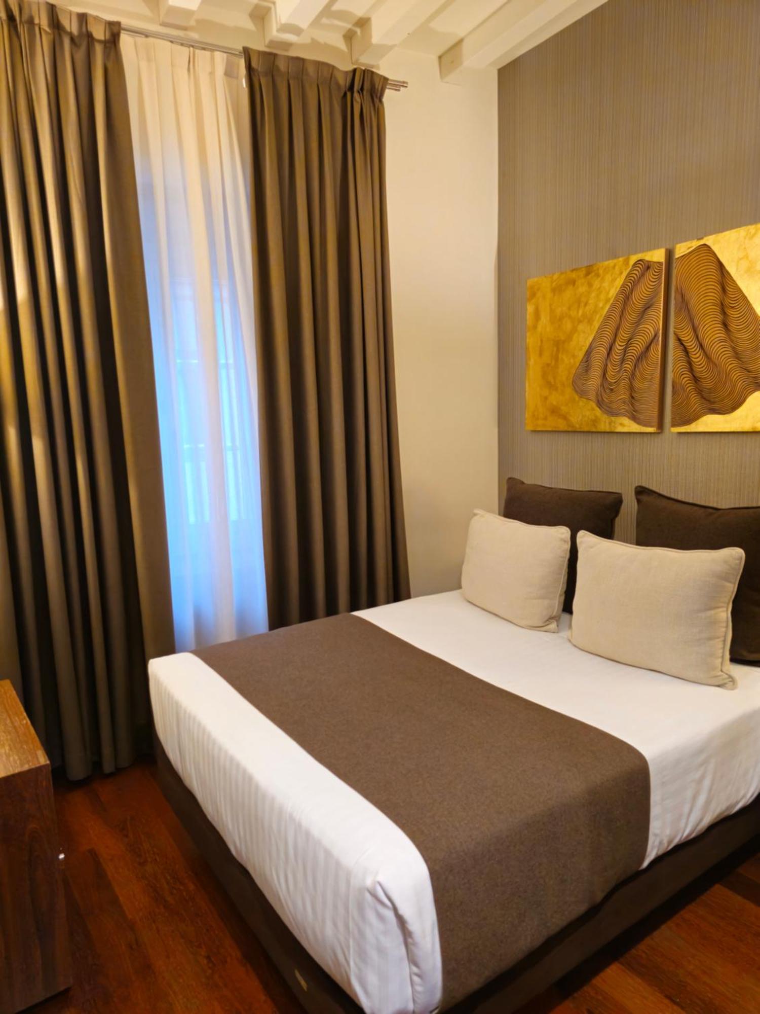 Hotel Carris Casa De La Troya 3*