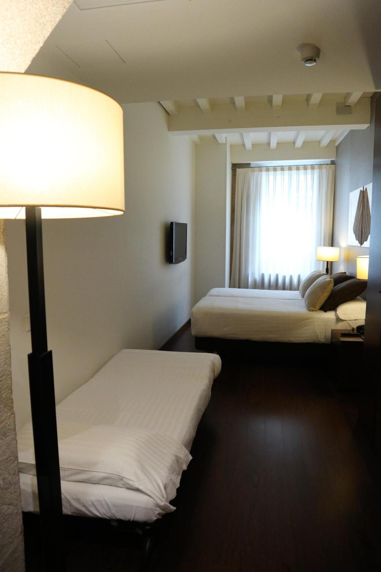 Carris Casa De La Troya Hotel
