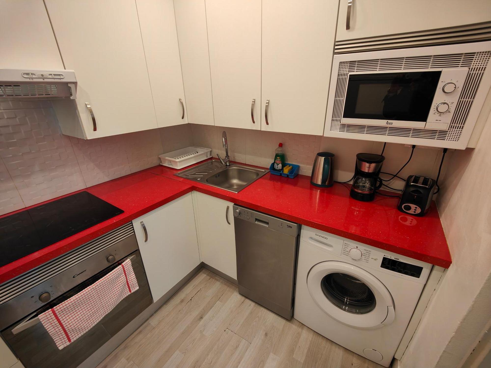 Rua Nova 28, 3 Dormitorios, Wifi, Ps4 Y Netflix, A 200m Catedral Apartment *