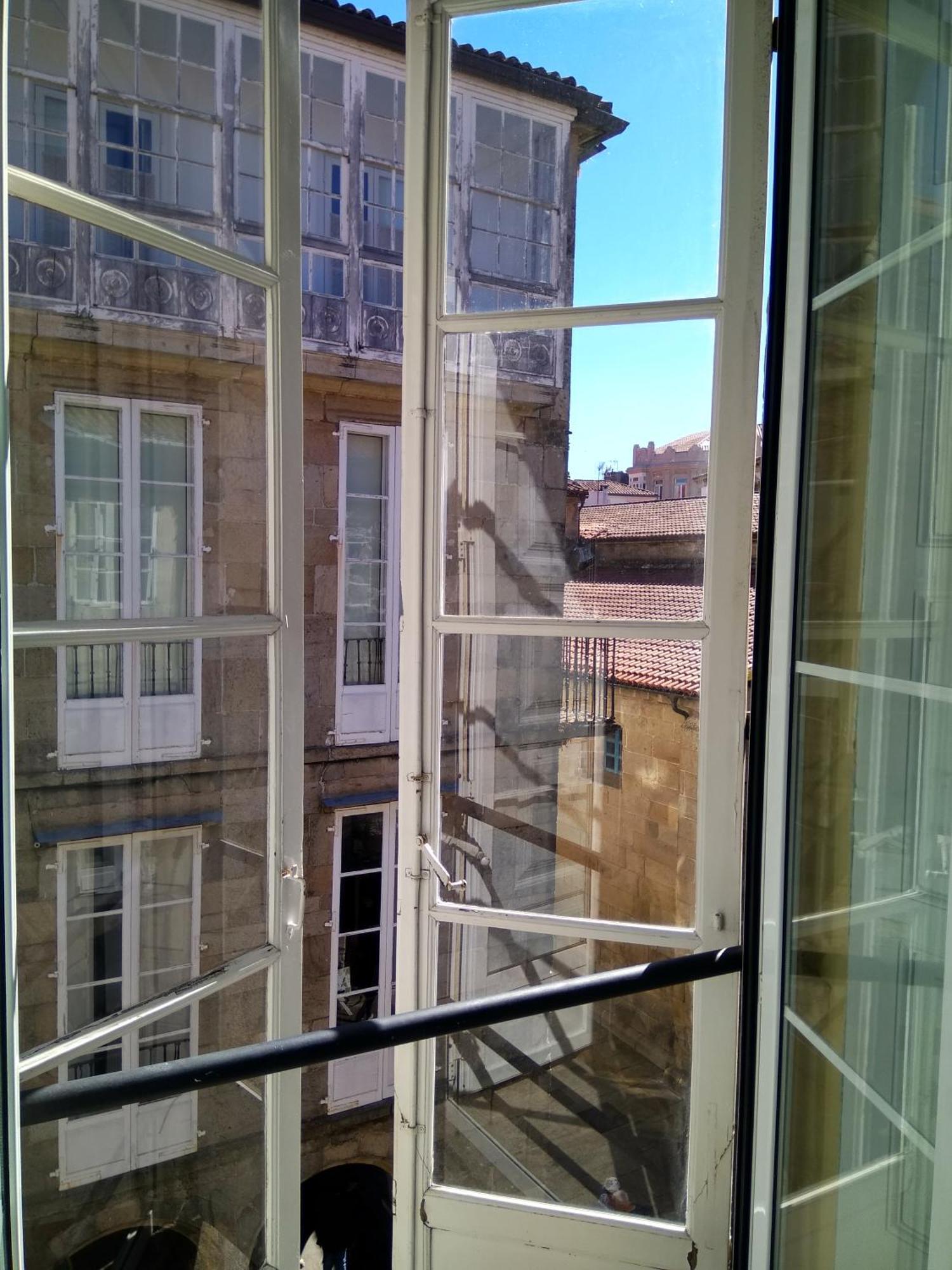 Rua Nova 28, 3 Dormitorios, Wifi, Ps4 Y Netflix, A 200m Catedral
