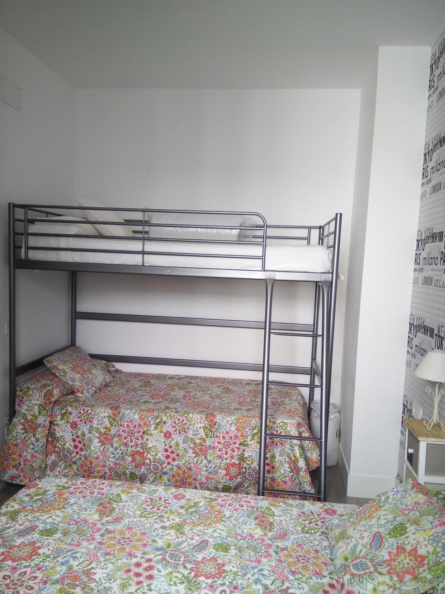 Rua Nova 28, 3 Dormitorios, Wifi, Ps4 Y Netflix, A 200m Catedral Apartment *
