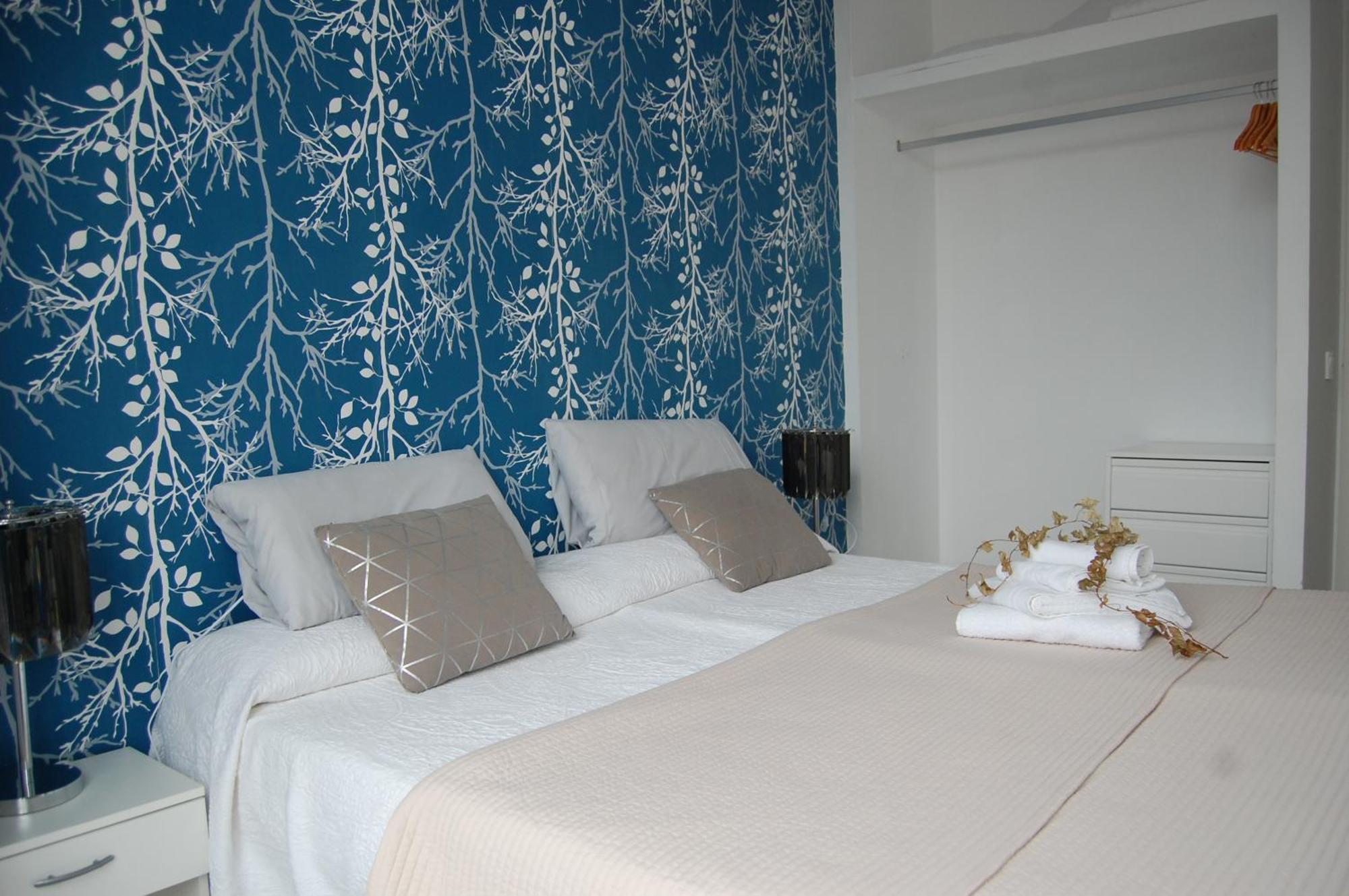 Rua Nova 28, 3 Dormitorios, Wifi, Ps4 Y Netflix, A 200m Catedral Apartment