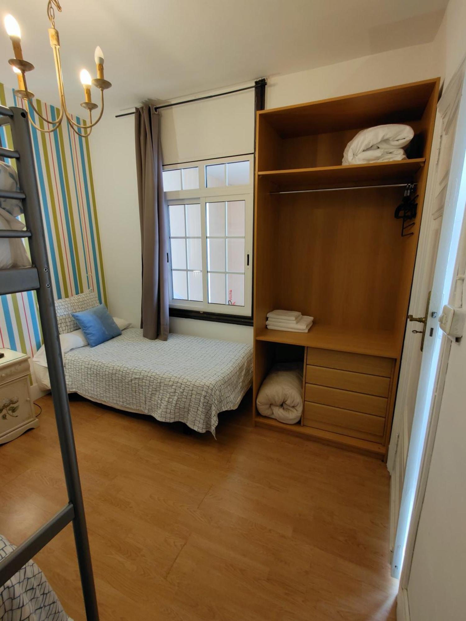 Rua Nova 28, 3 Dormitorios, Wifi, Ps4 Y Netflix, A 200m Catedral * Santiago de Compostela