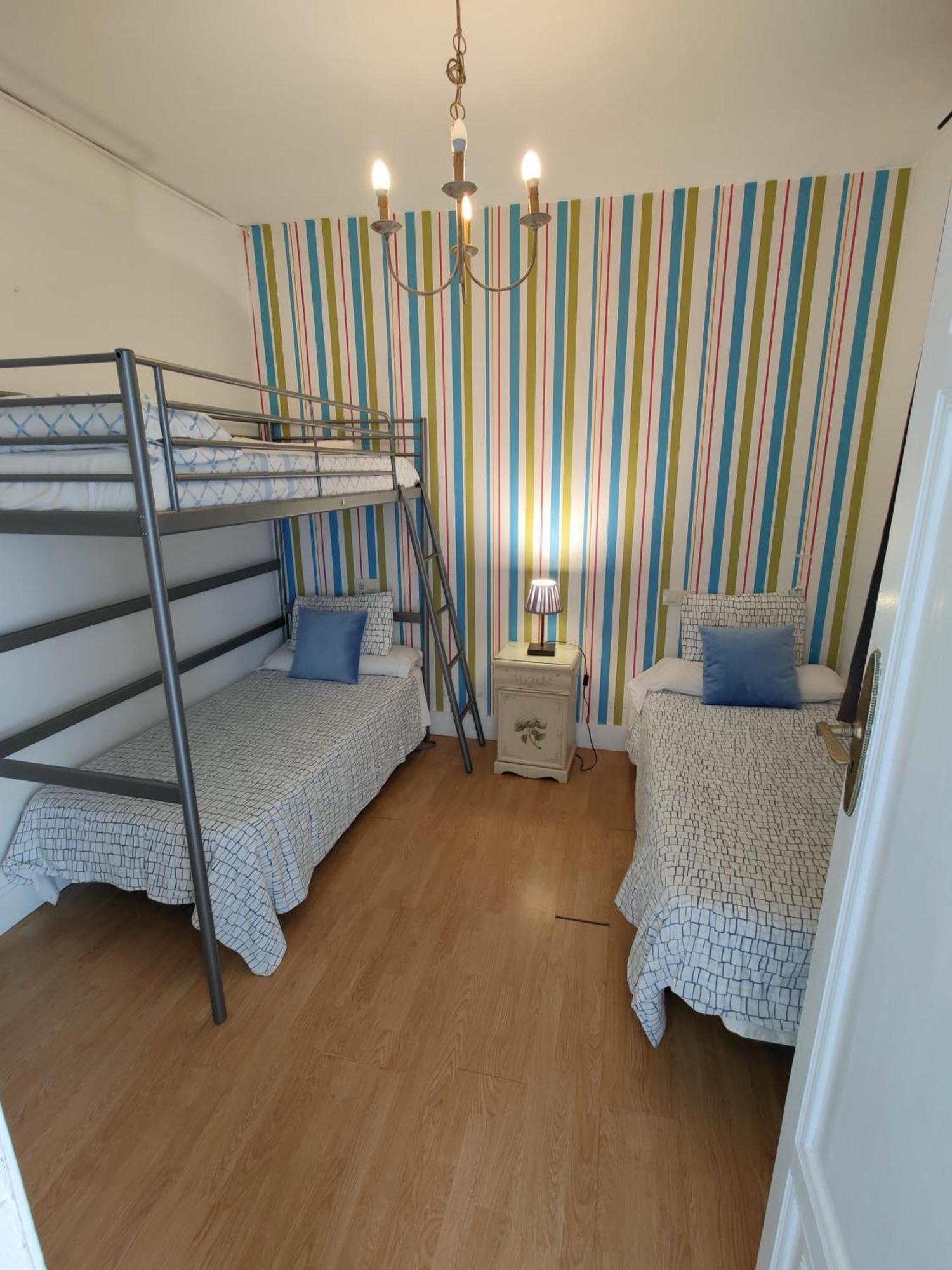 Rua Nova 28, 3 Dormitorios, Wifi, Ps4 Y Netflix, A 200m Catedral Apartment